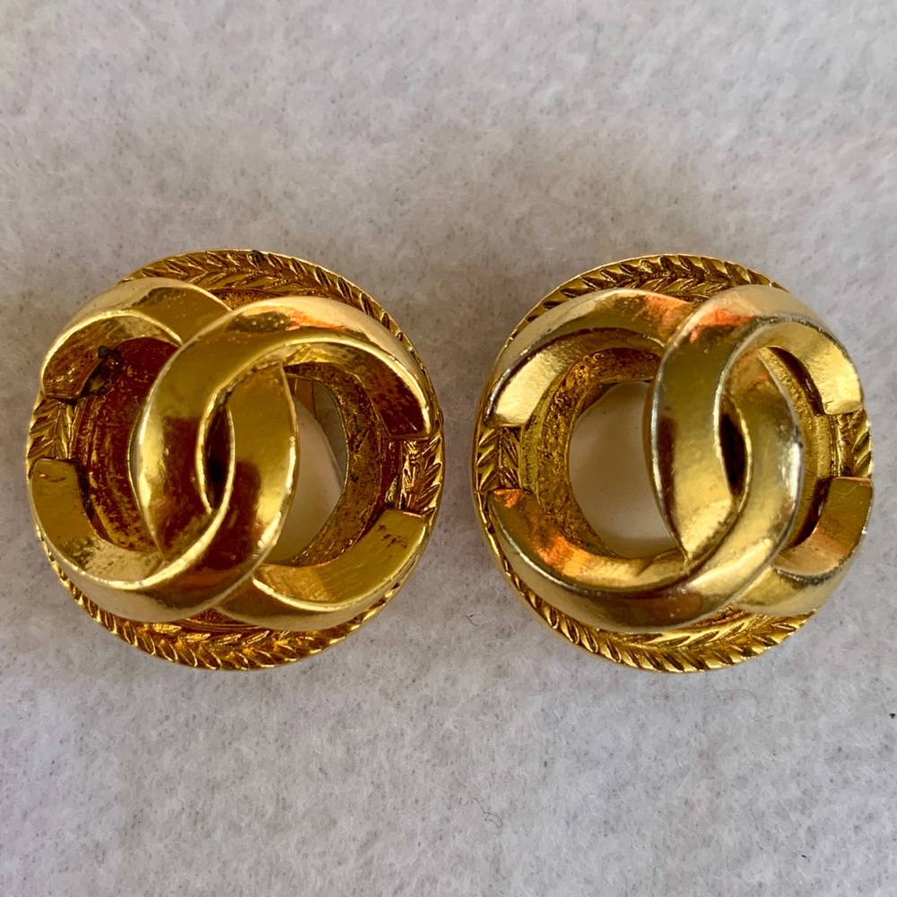 Authentic Vintage Chanel CC Clip-On Earrings